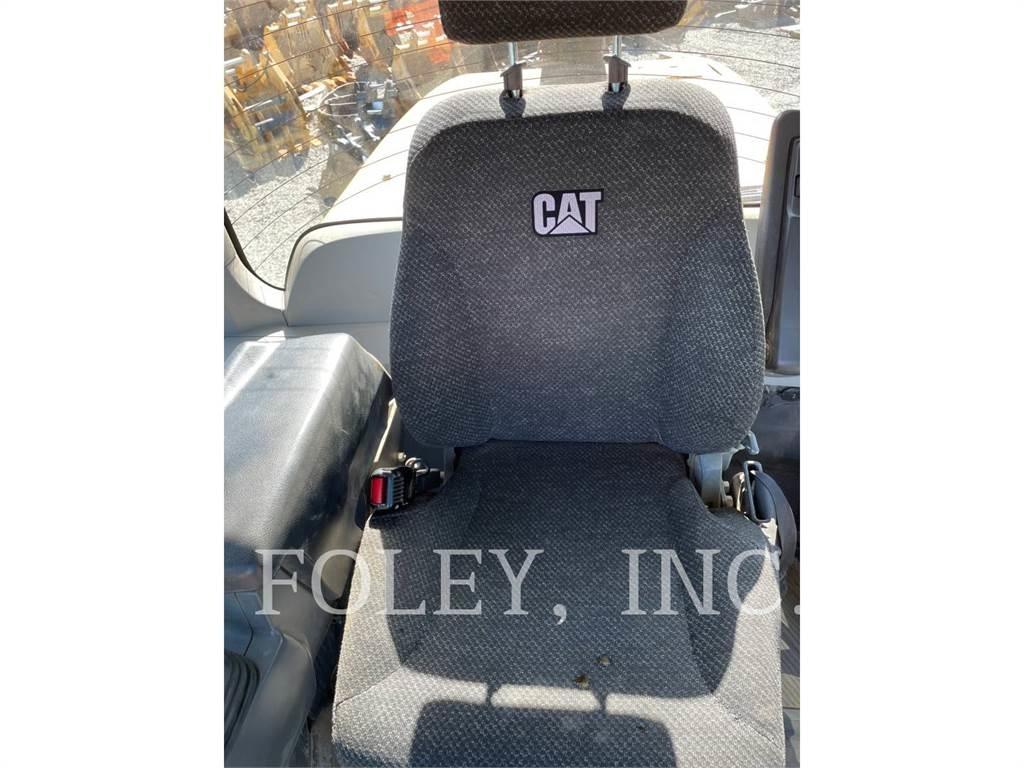 CAT 930M Chargeuse sur pneus