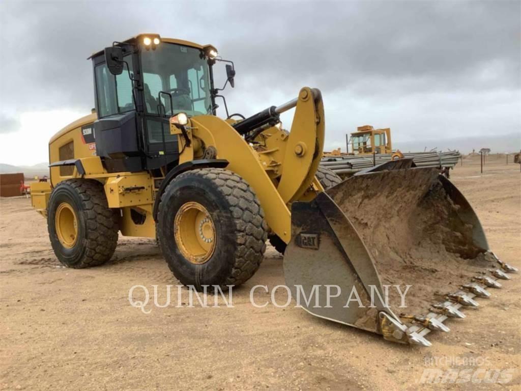 CAT 930M Chargeuse sur pneus