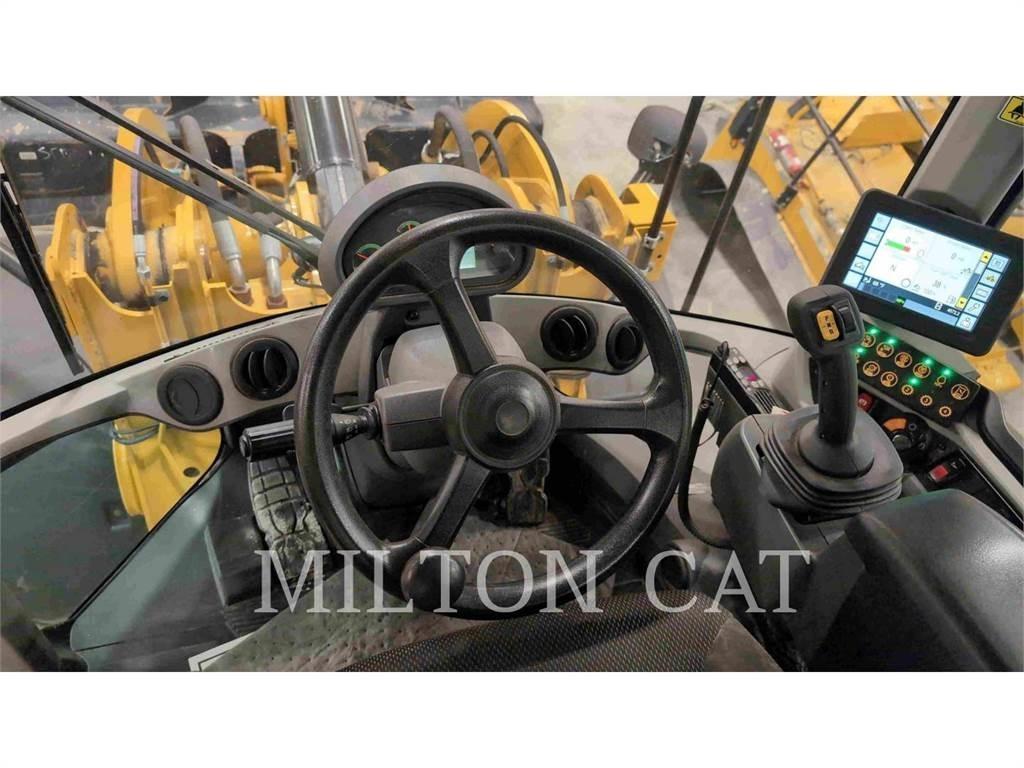 CAT 930M Chargeuse sur pneus