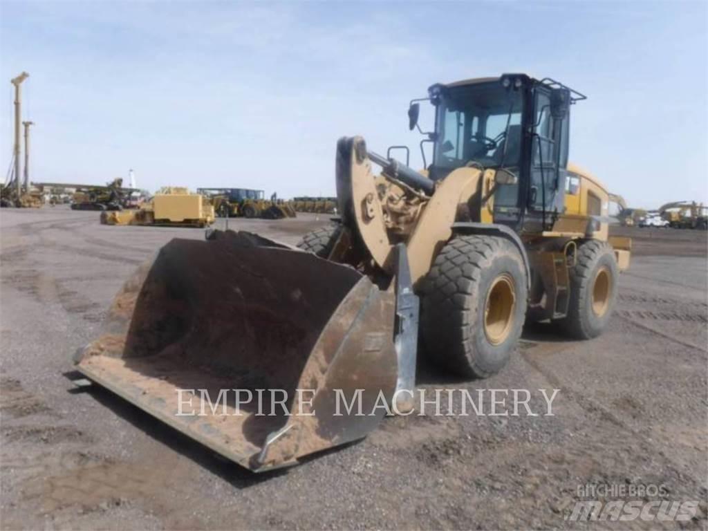 CAT 930M Chargeuse sur pneus