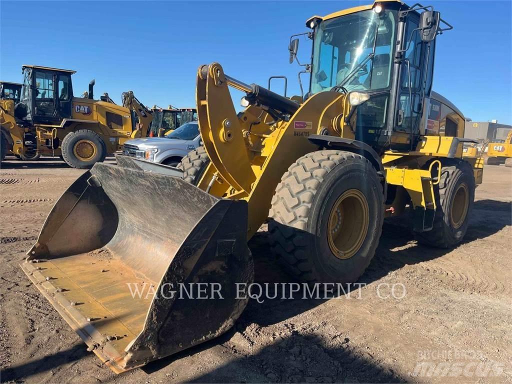 CAT 930M Chargeuse sur pneus