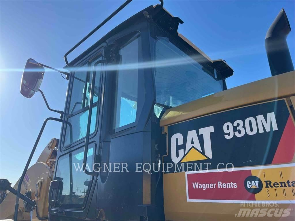 CAT 930M Chargeuse sur pneus
