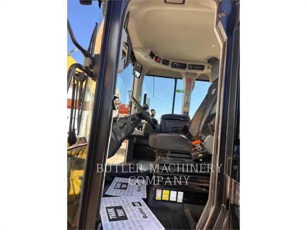 CAT 930M Chargeuse sur pneus
