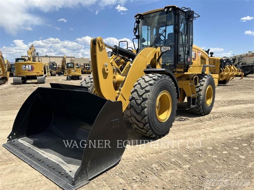 CAT 930M Chargeuse sur pneus