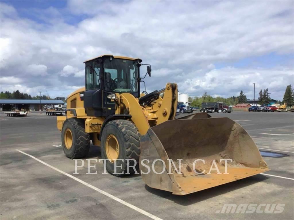 CAT 930M Chargeuse sur pneus