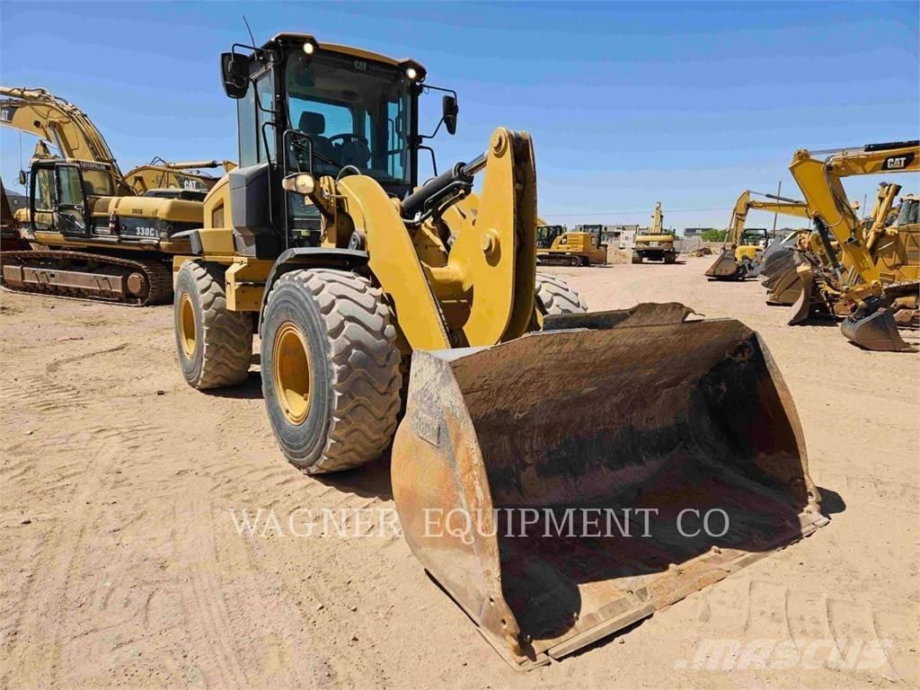 CAT 930M Chargeuse sur pneus