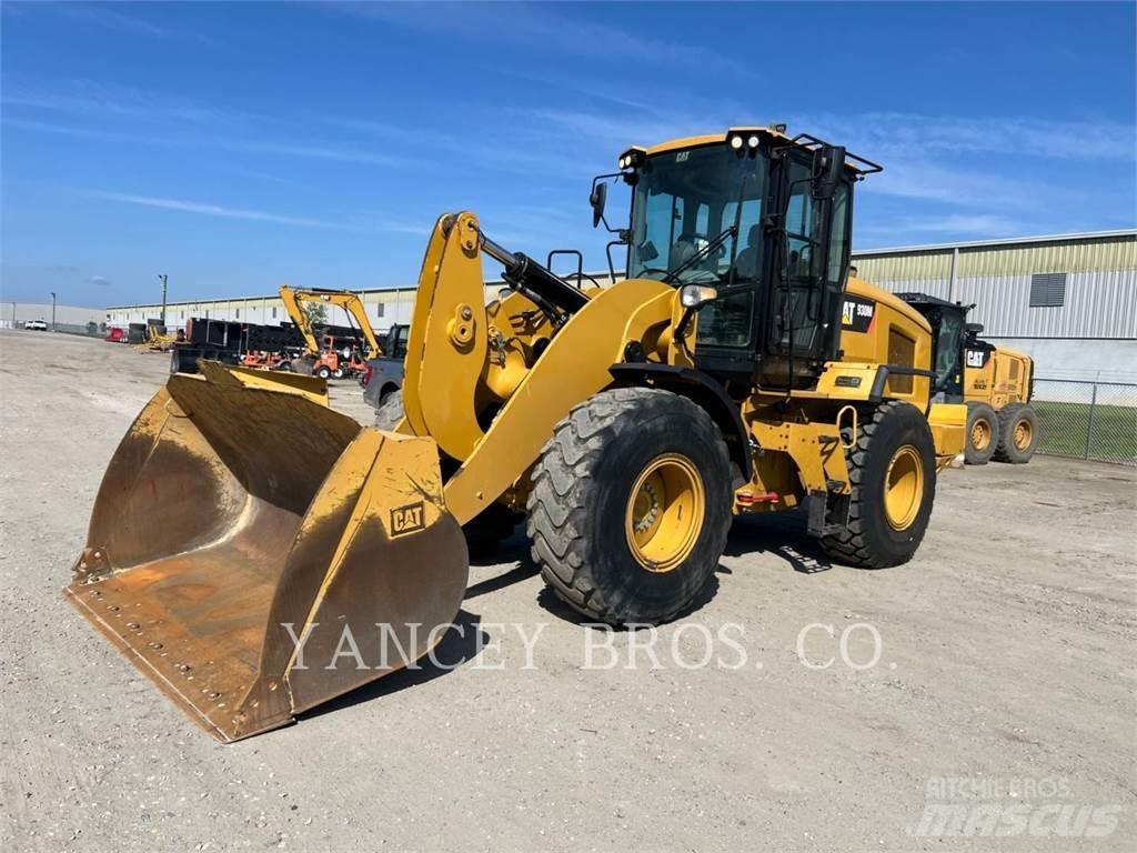 CAT 930M Chargeuse sur pneus