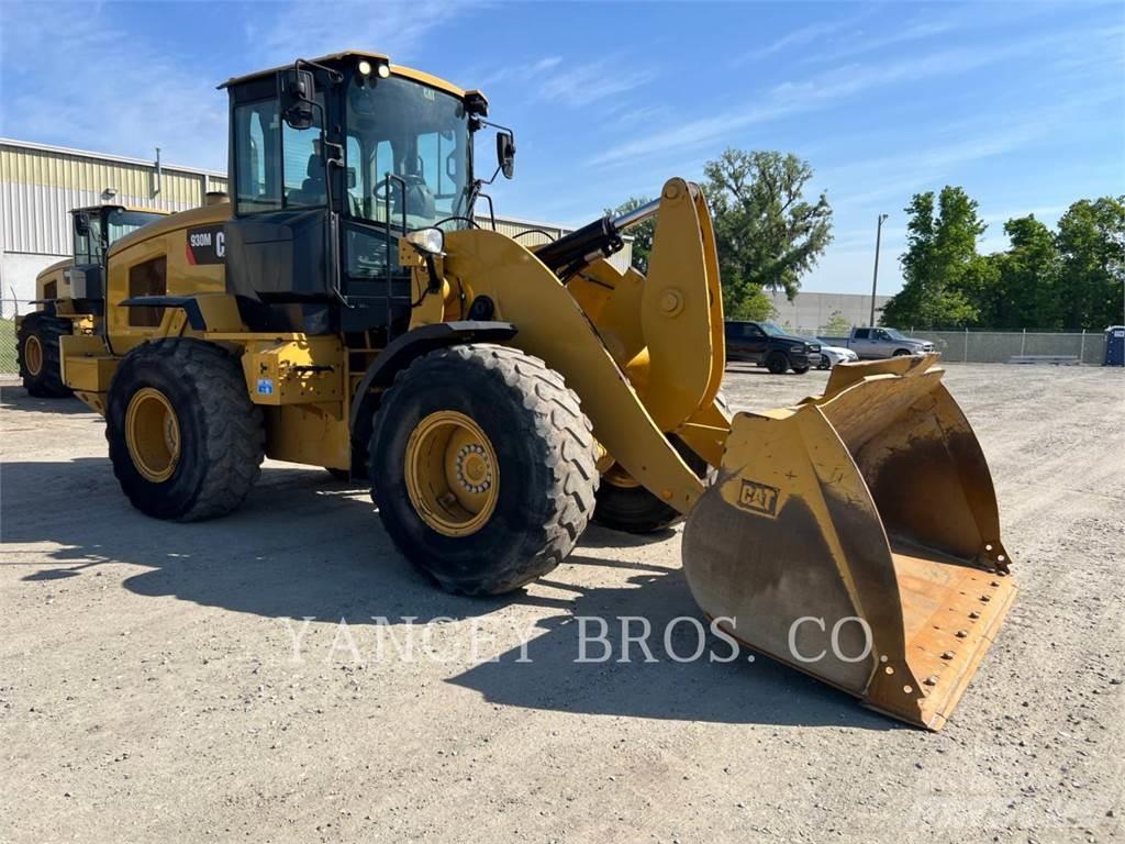 CAT 930M Chargeuse sur pneus