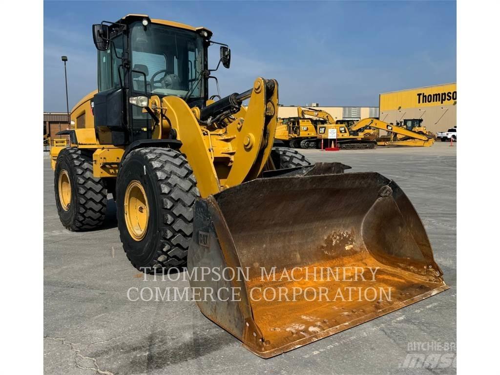CAT 930M Chargeuse sur pneus