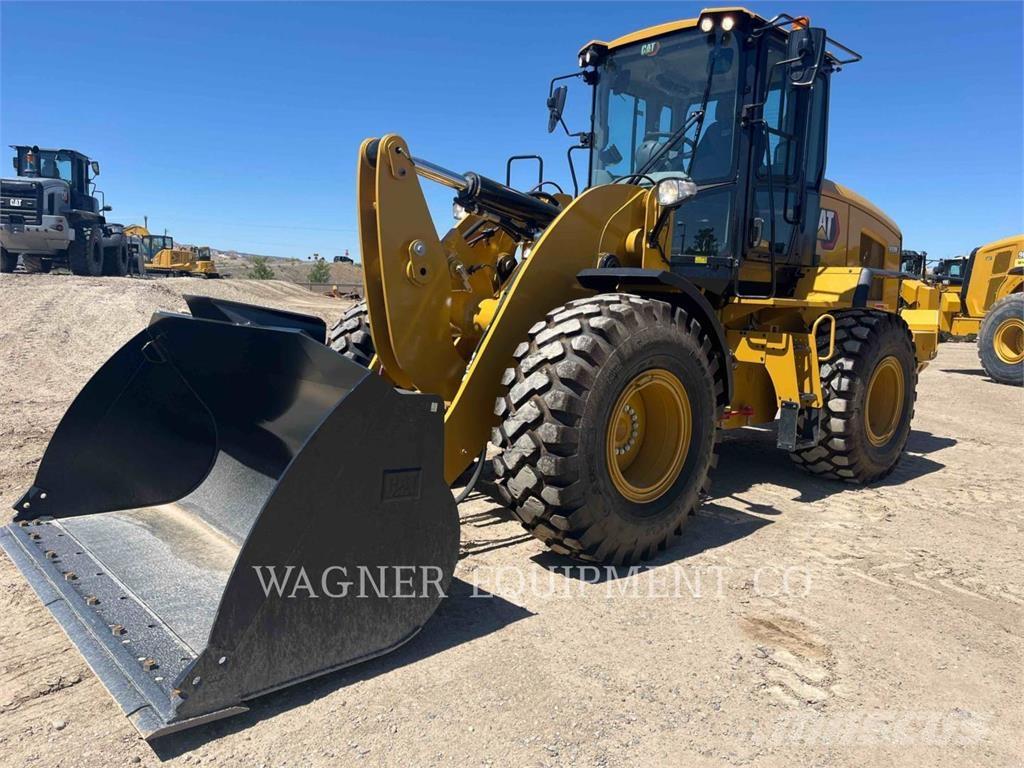 CAT 930M Chargeuse sur pneus