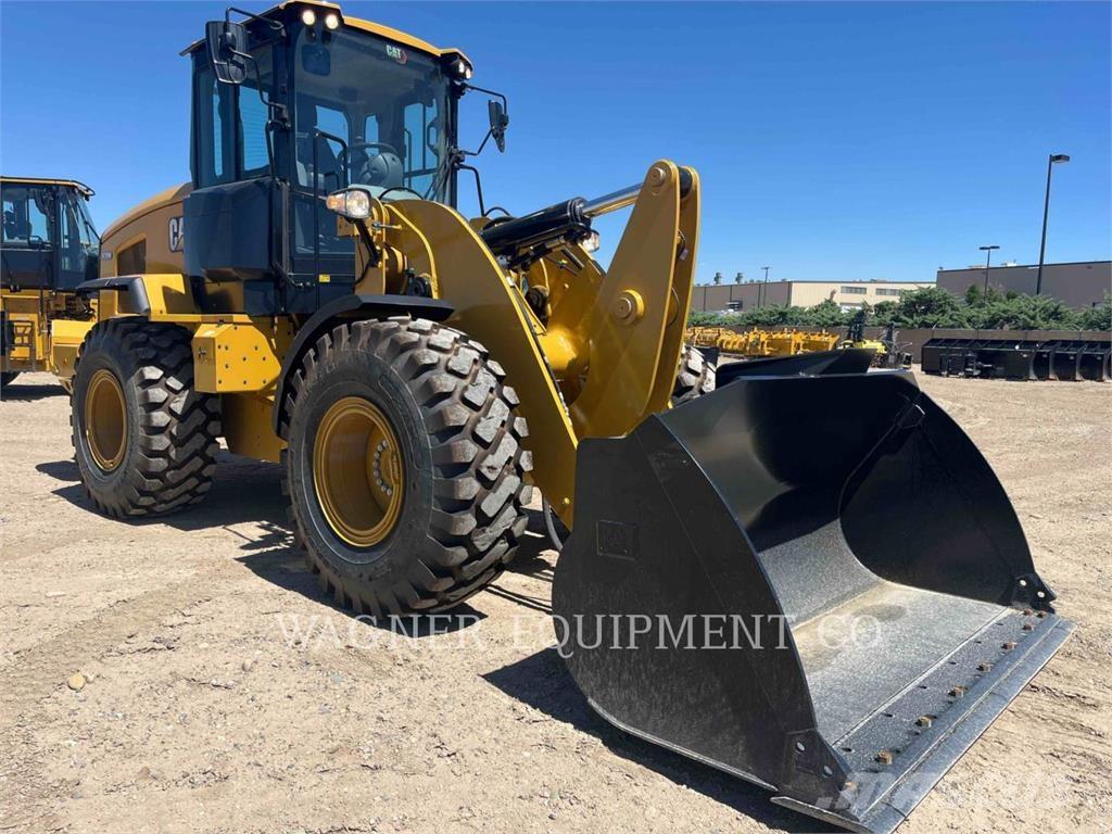 CAT 930M Chargeuse sur pneus