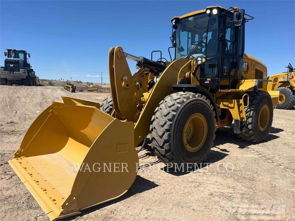 CAT 930M Chargeuse sur pneus