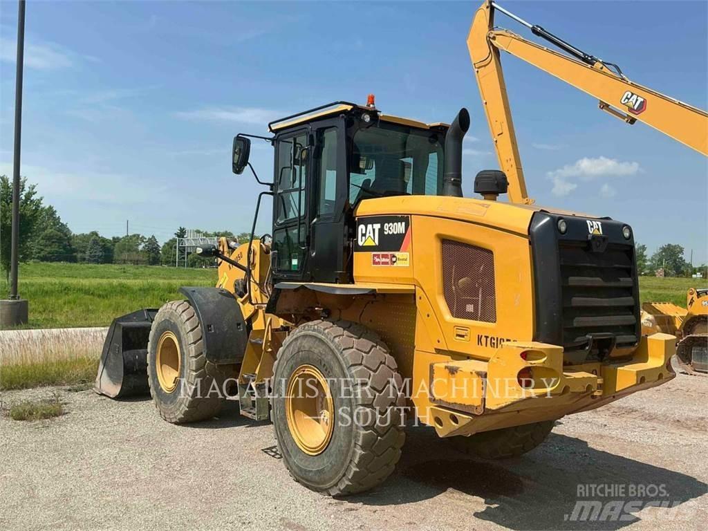 CAT 930M Chargeuse sur pneus