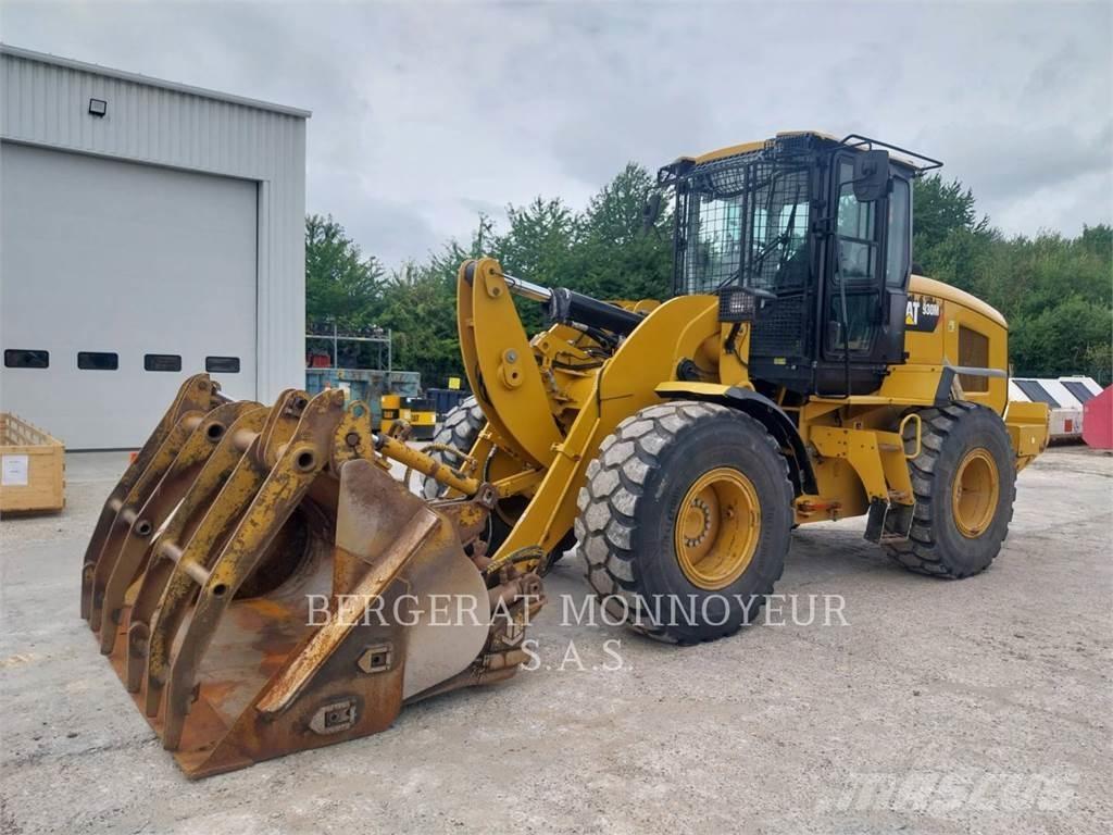 CAT 930M Chargeuse sur pneus