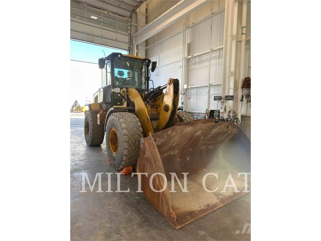 CAT 930M Chargeuse sur pneus