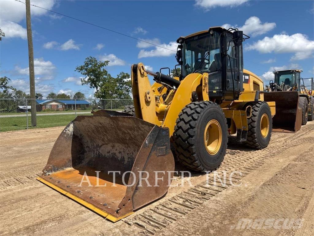 CAT 930M Chargeuse sur pneus