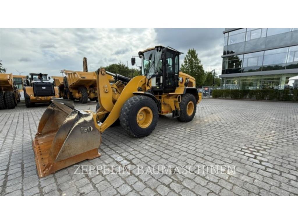 CAT 930M Chargeuse sur pneus