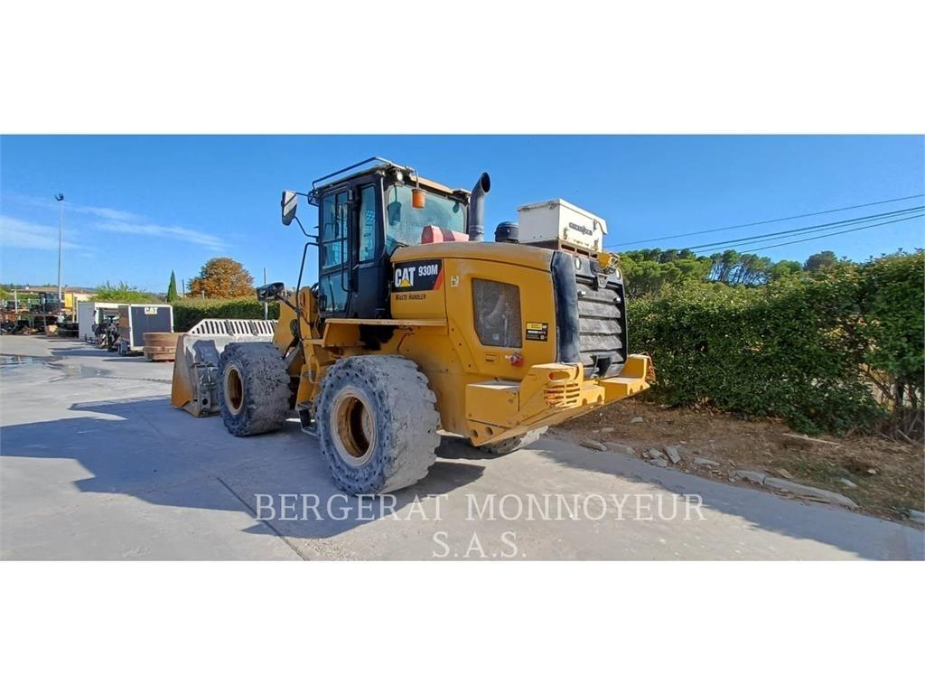 CAT 930M Chargeuse sur pneus