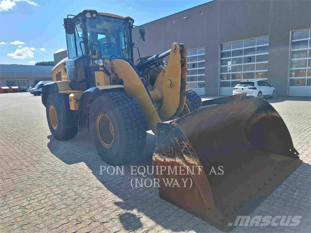 CAT 930M Chargeuse sur pneus