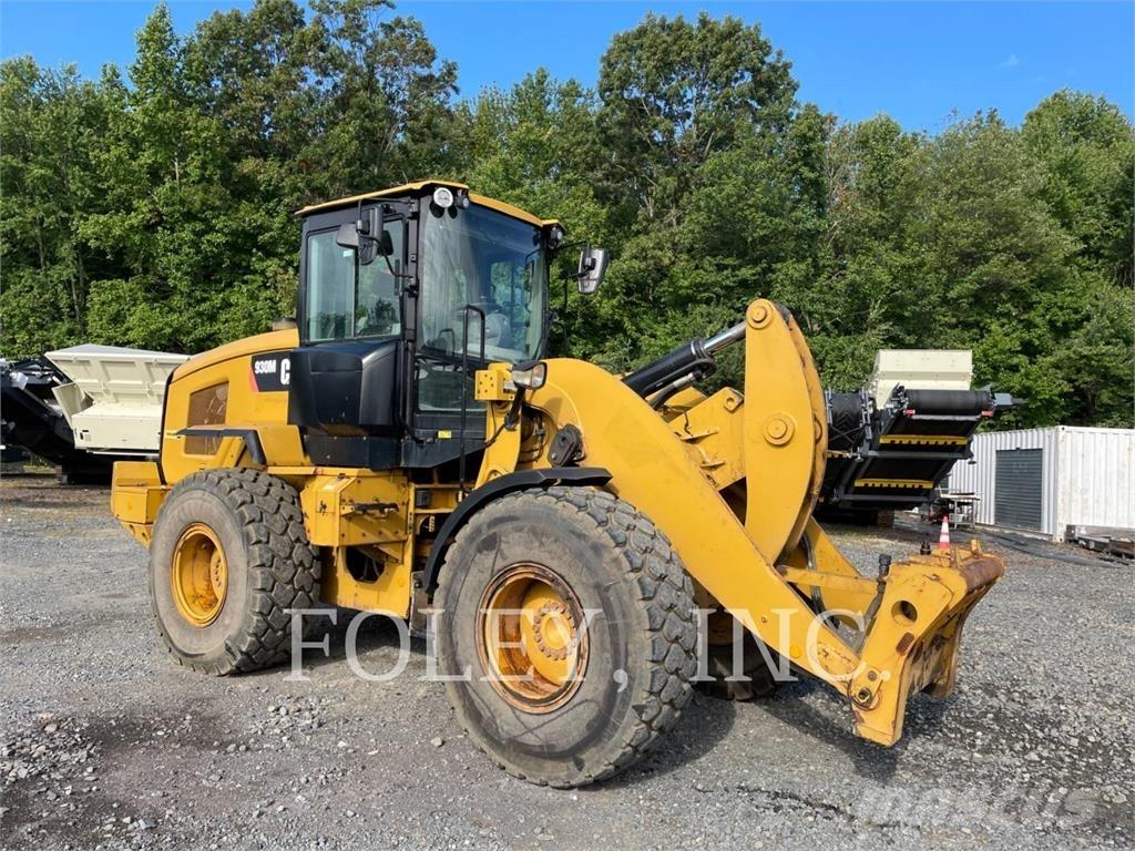 CAT 930M Chargeuse sur pneus