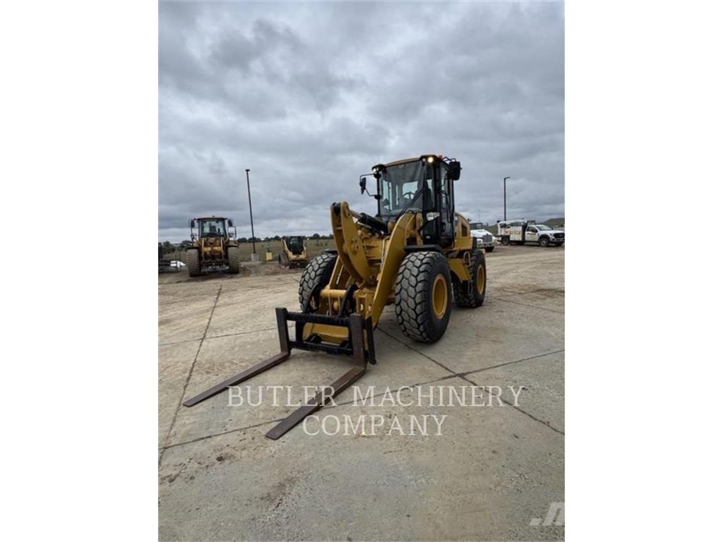 CAT 930M Chargeuse sur pneus