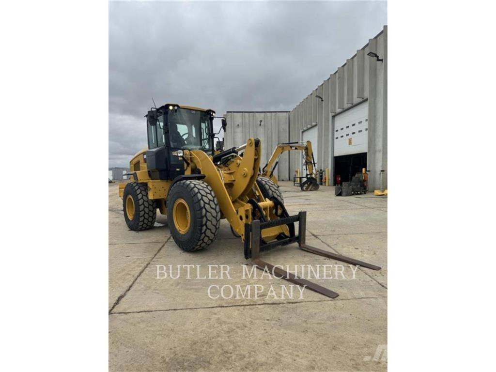 CAT 930M Chargeuse sur pneus