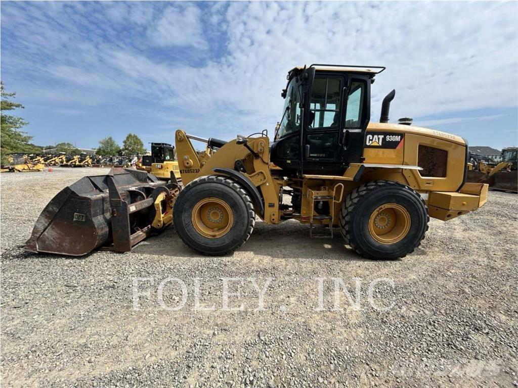 CAT 930M Chargeuse sur pneus
