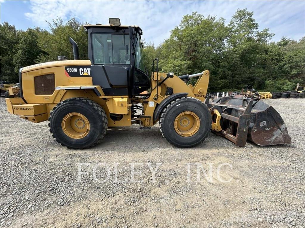 CAT 930M Chargeuse sur pneus
