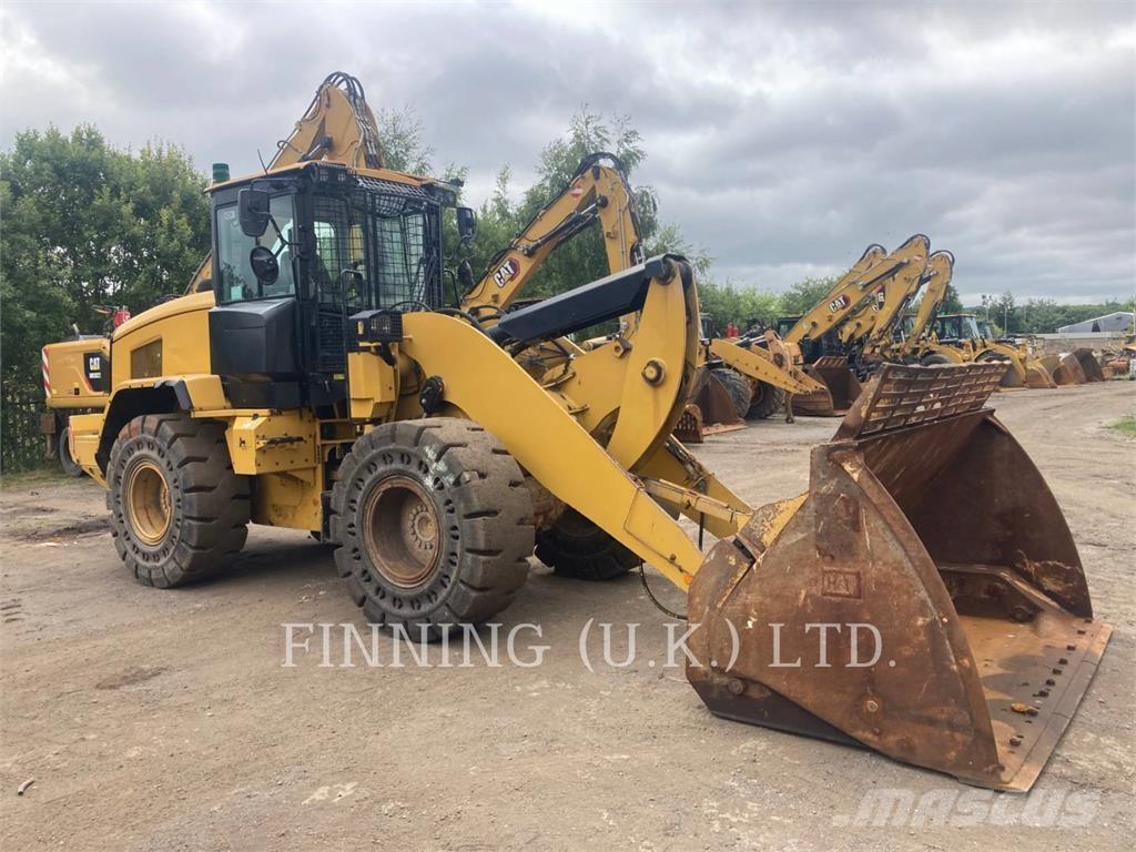 CAT 930M Chargeuse sur pneus