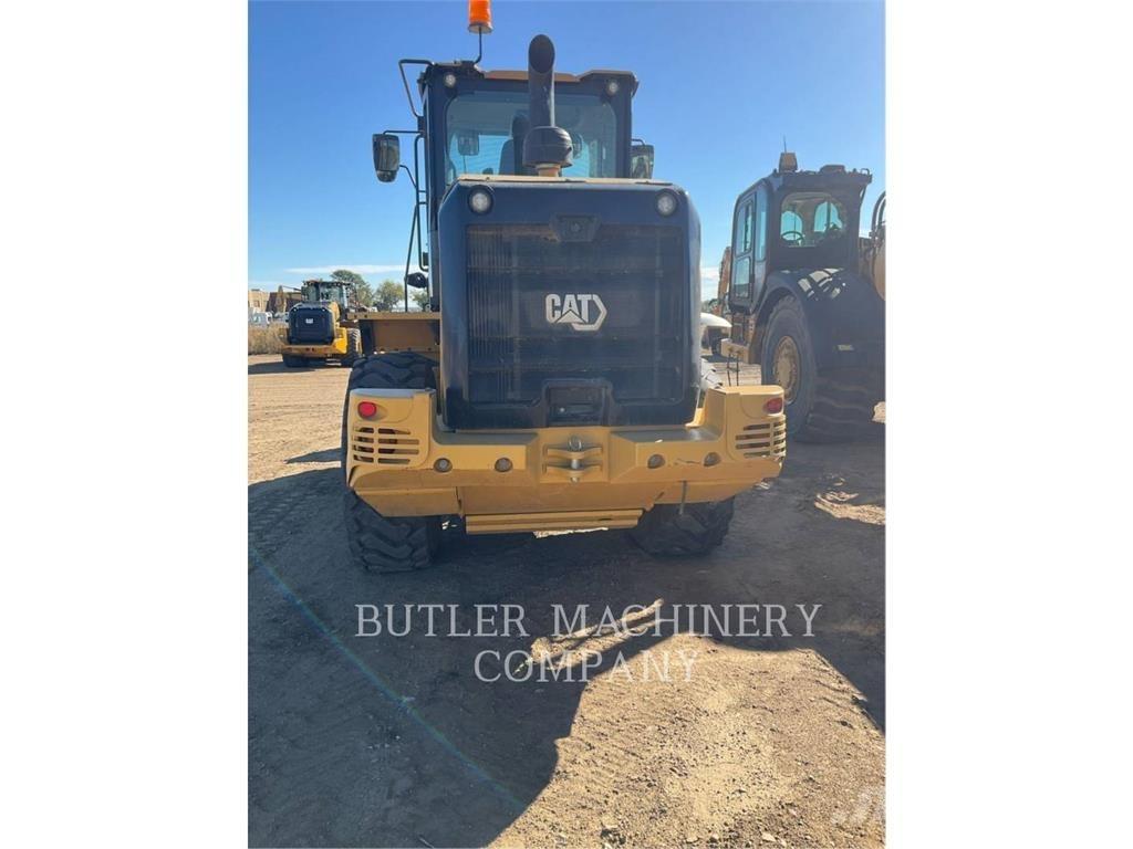 CAT 930M Chargeuse sur pneus