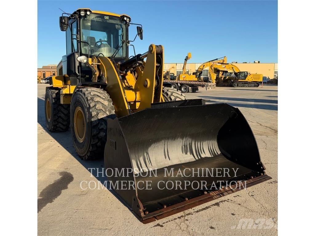 CAT 930M Chargeuse sur pneus