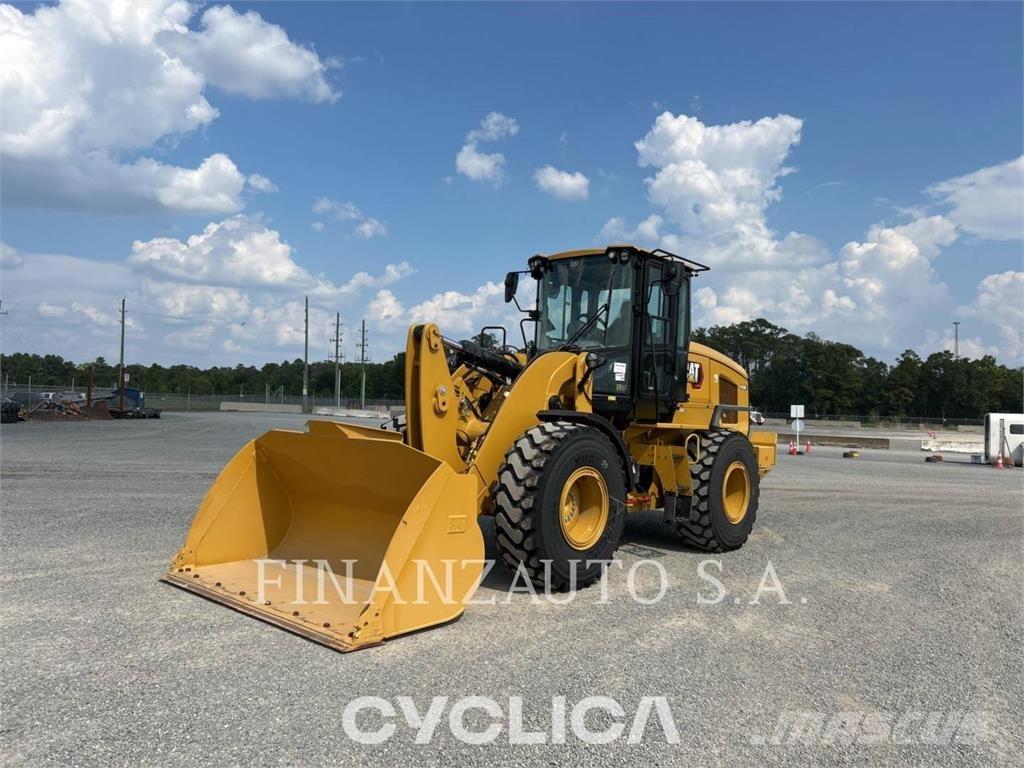 CAT 930M Chargeuse sur pneus