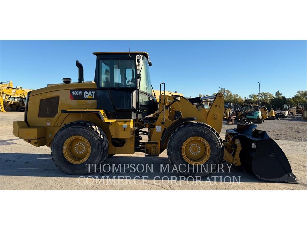 CAT 930M Chargeuse sur pneus