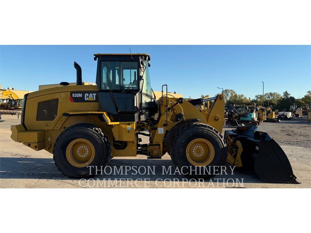 CAT 930M Chargeuse sur pneus