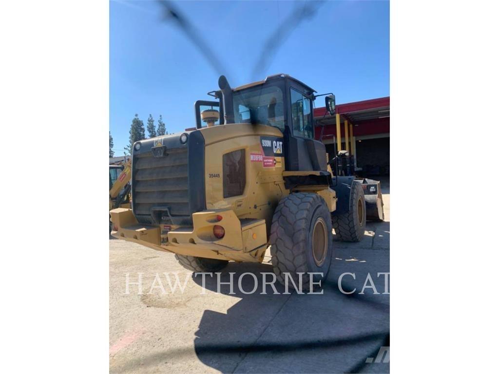 CAT 930M Chargeuse sur pneus