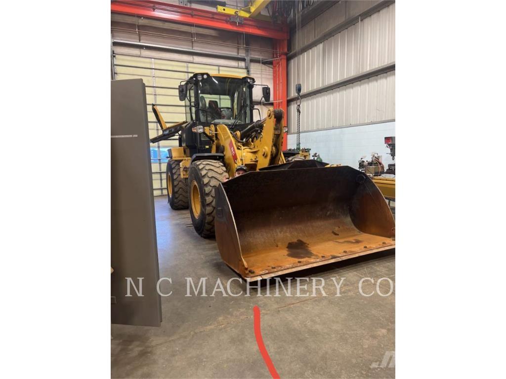 CAT 930M Chargeuse sur pneus