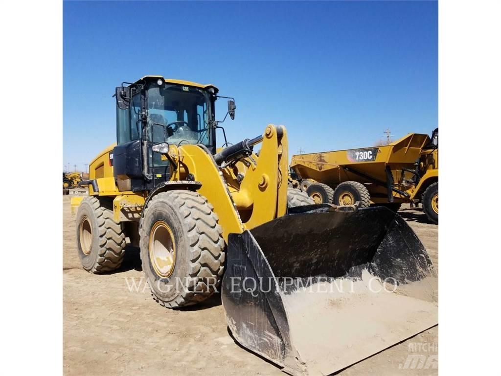 CAT 930M Chargeuse sur pneus