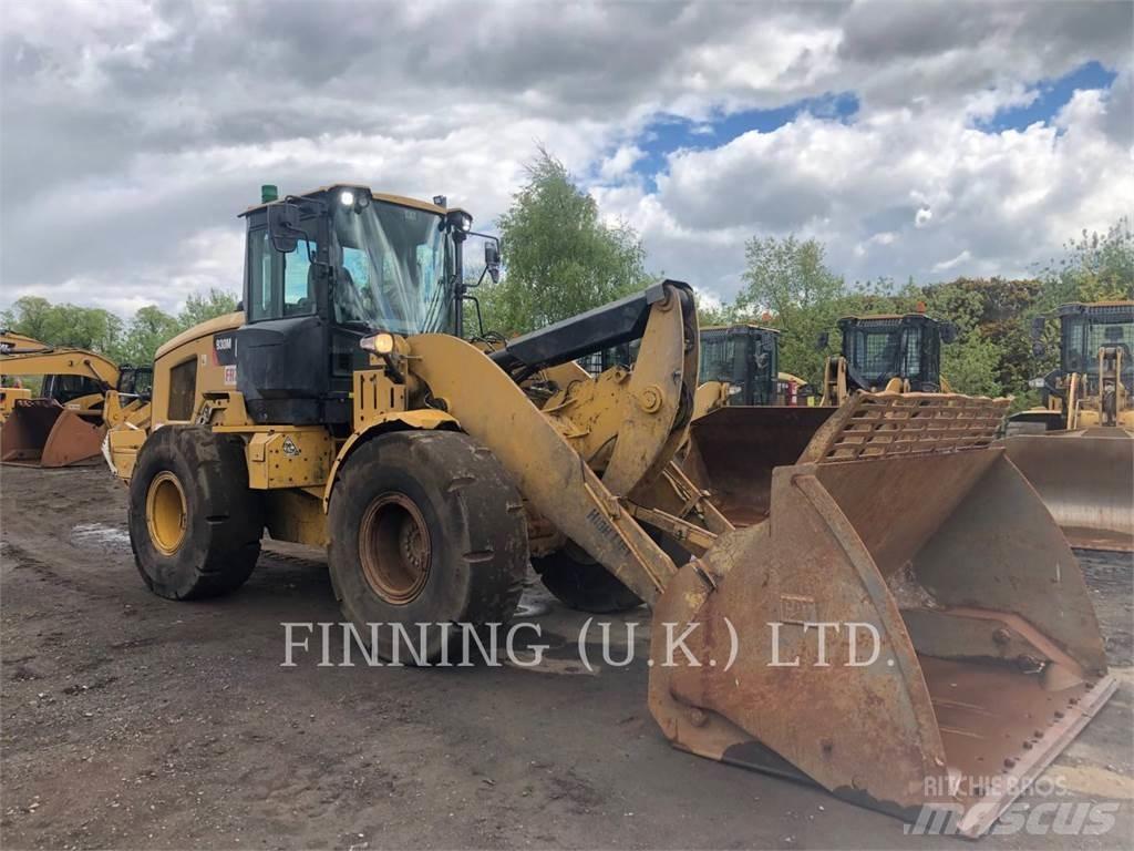 CAT 930M Chargeuse sur pneus