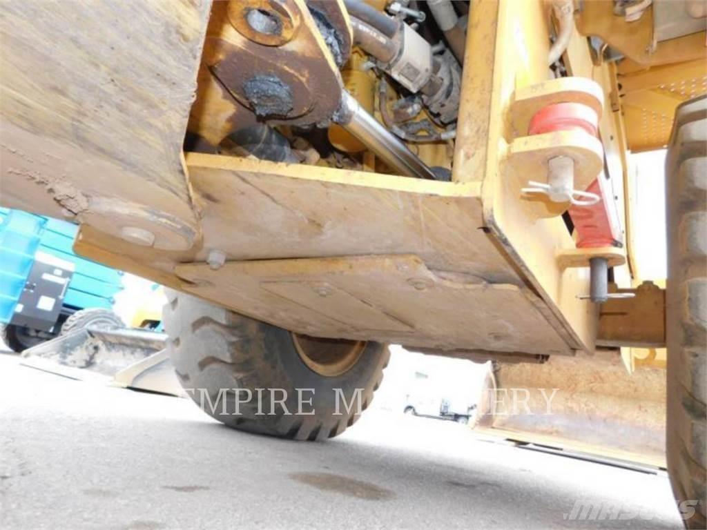 CAT 930M FC Chargeuse sur pneus