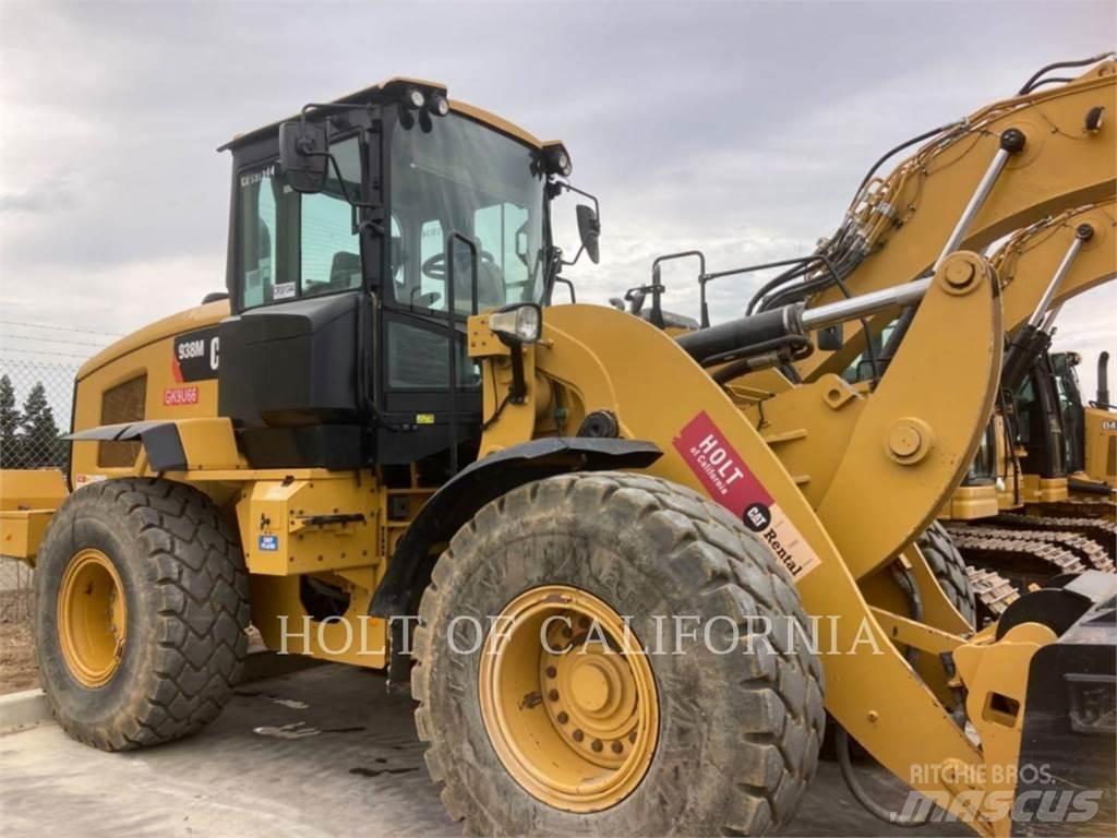 CAT 938 Chargeuse sur pneus