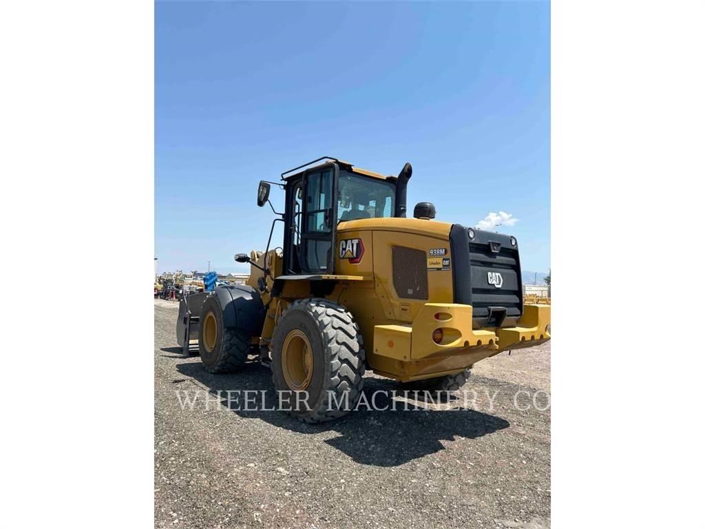 CAT 938 Chargeuse sur pneus