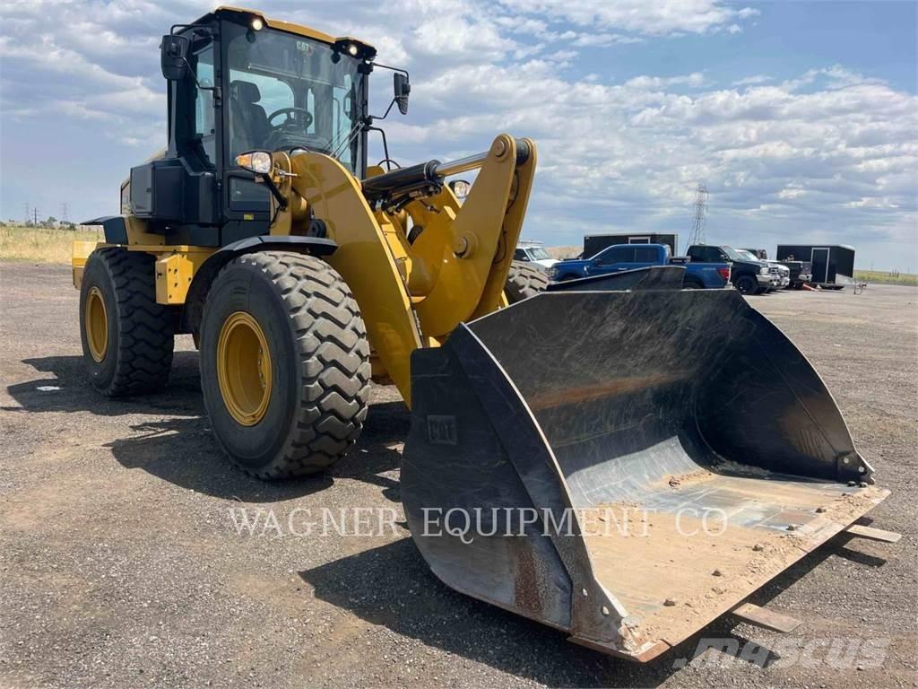 CAT 938 FC Chargeuse sur pneus