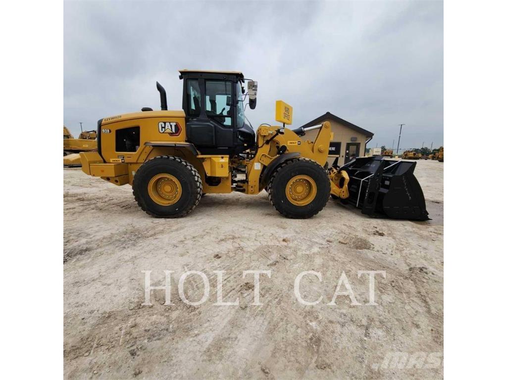 CAT 938 QC Chargeuse sur pneus