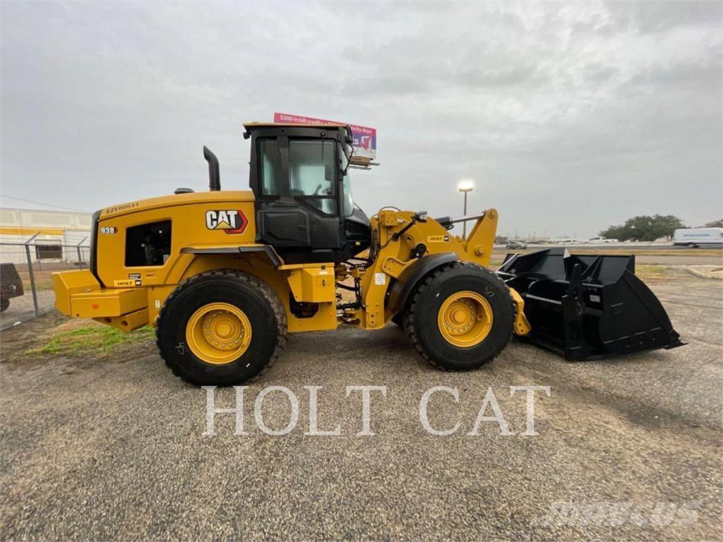 CAT 938 QC Chargeuse sur pneus