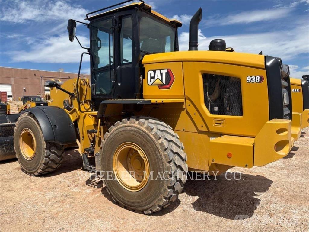 CAT 938 QC Chargeuse sur pneus