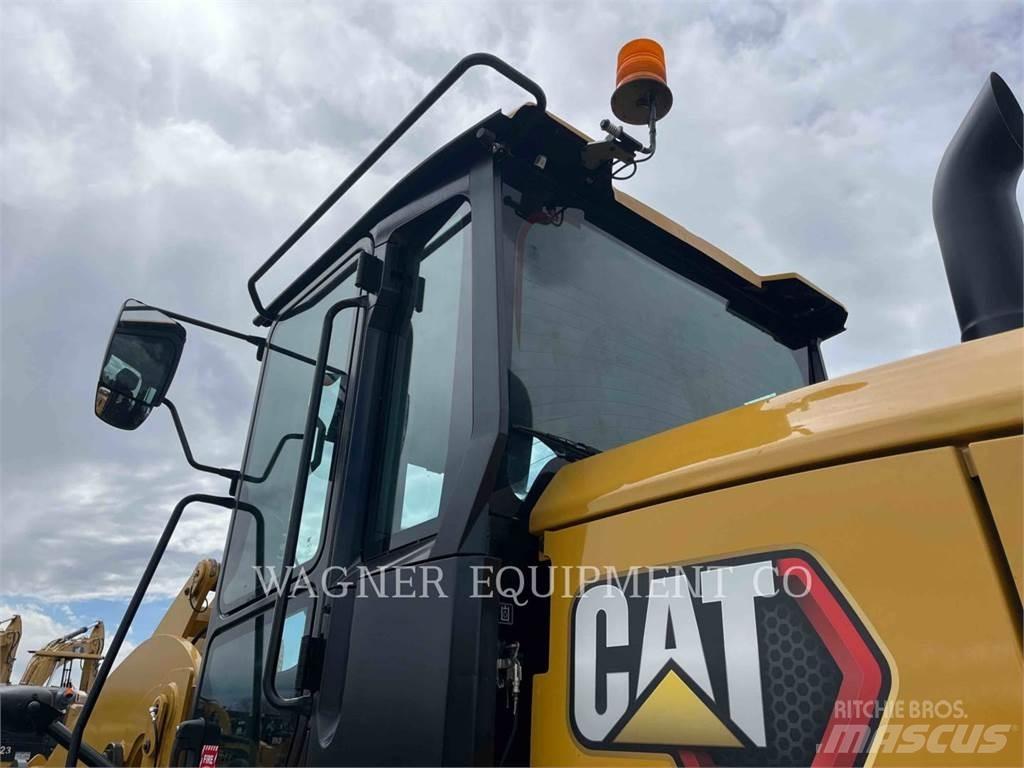 CAT 93814 Chargeuse sur pneus