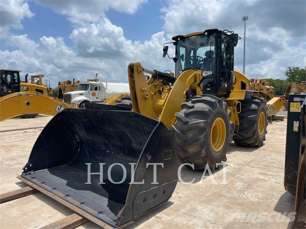 CAT 93814 Chargeuse sur pneus