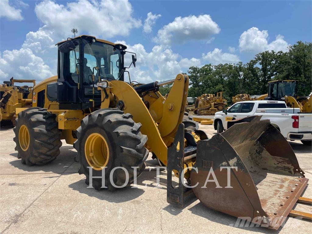 CAT 93814 Chargeuse sur pneus