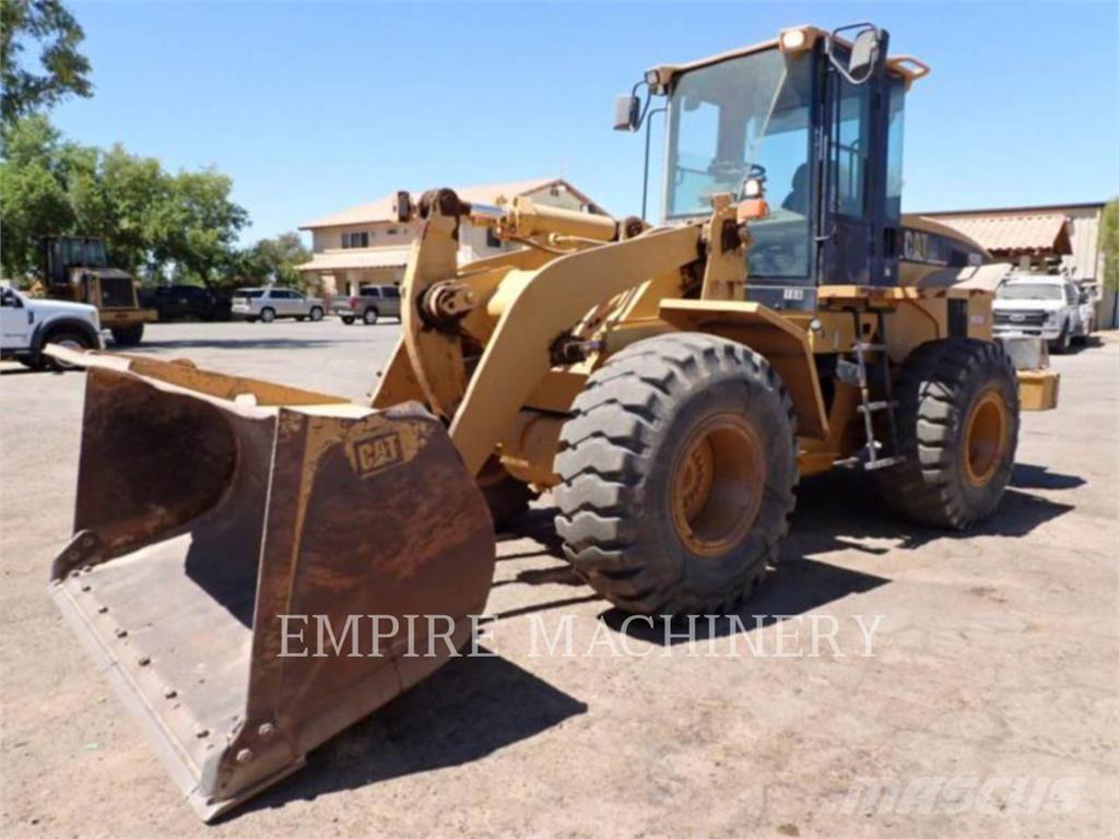 CAT 938G Chargeuse sur pneus