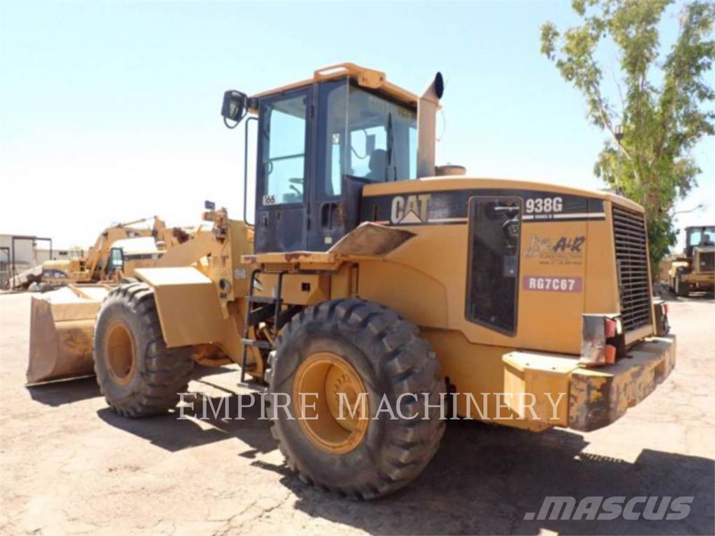 CAT 938G Chargeuse sur pneus